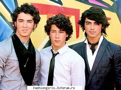 :nebun: jonas brothers